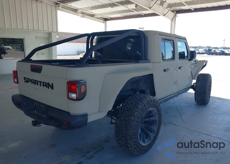 2024 Jeep Gladiator Nighthawk z USA, uszkodzony, nr VIN 1C6HJTAG7RL129417